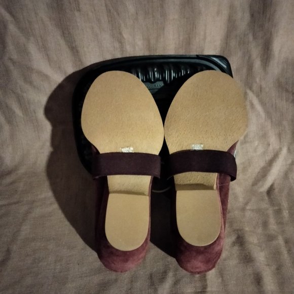 NWOT Dollhouse Dress Shoes upper Leather Purple 2 Ankle Bracelet Sz 8.5 - Picture 3 of 5